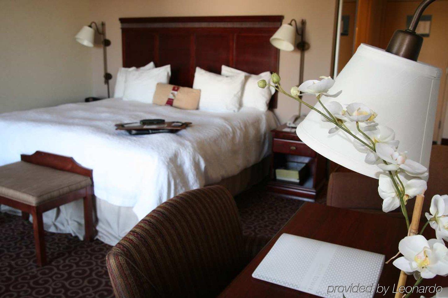 Hampton Inn & Suites Norfolk-Airport Kamer foto