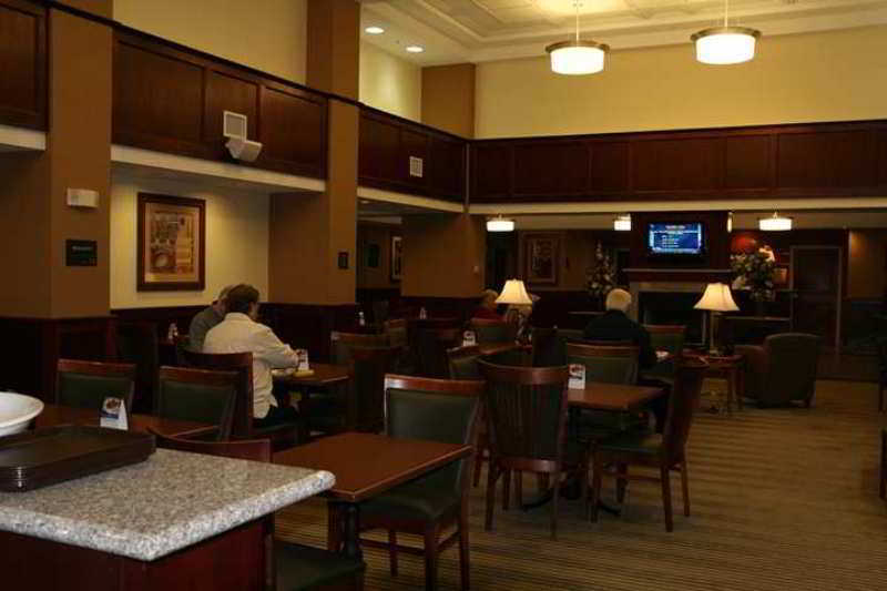 Hampton Inn & Suites Norfolk-Airport Restaurant foto