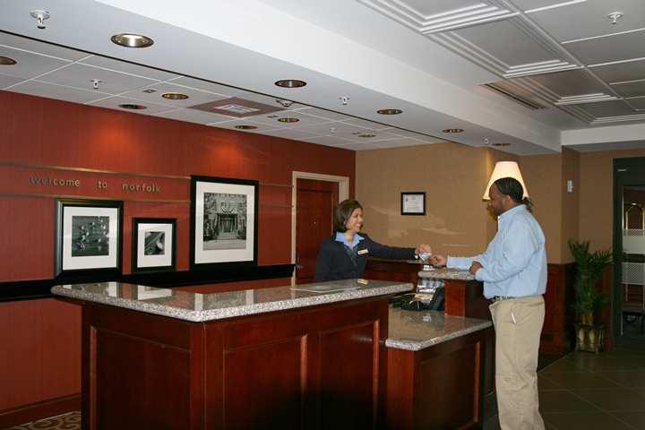 Hampton Inn & Suites Norfolk-Airport Interieur foto